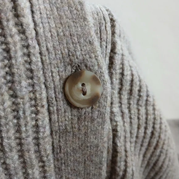 a&f ♡ collared cardigan soft chenille button down sweater abercrombie and fitch - Picture 8 of 11